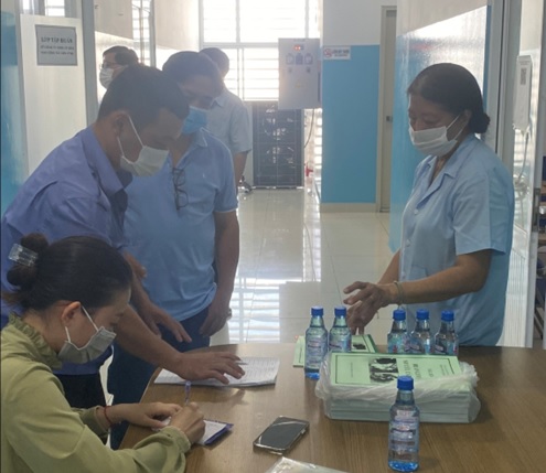 Trung tâm Y tế quận Tân Bình tổ chức huấn luyện sơ cứu, cấp cứu cho người lao động tại các đơn vị sản xuất, kinh doanh